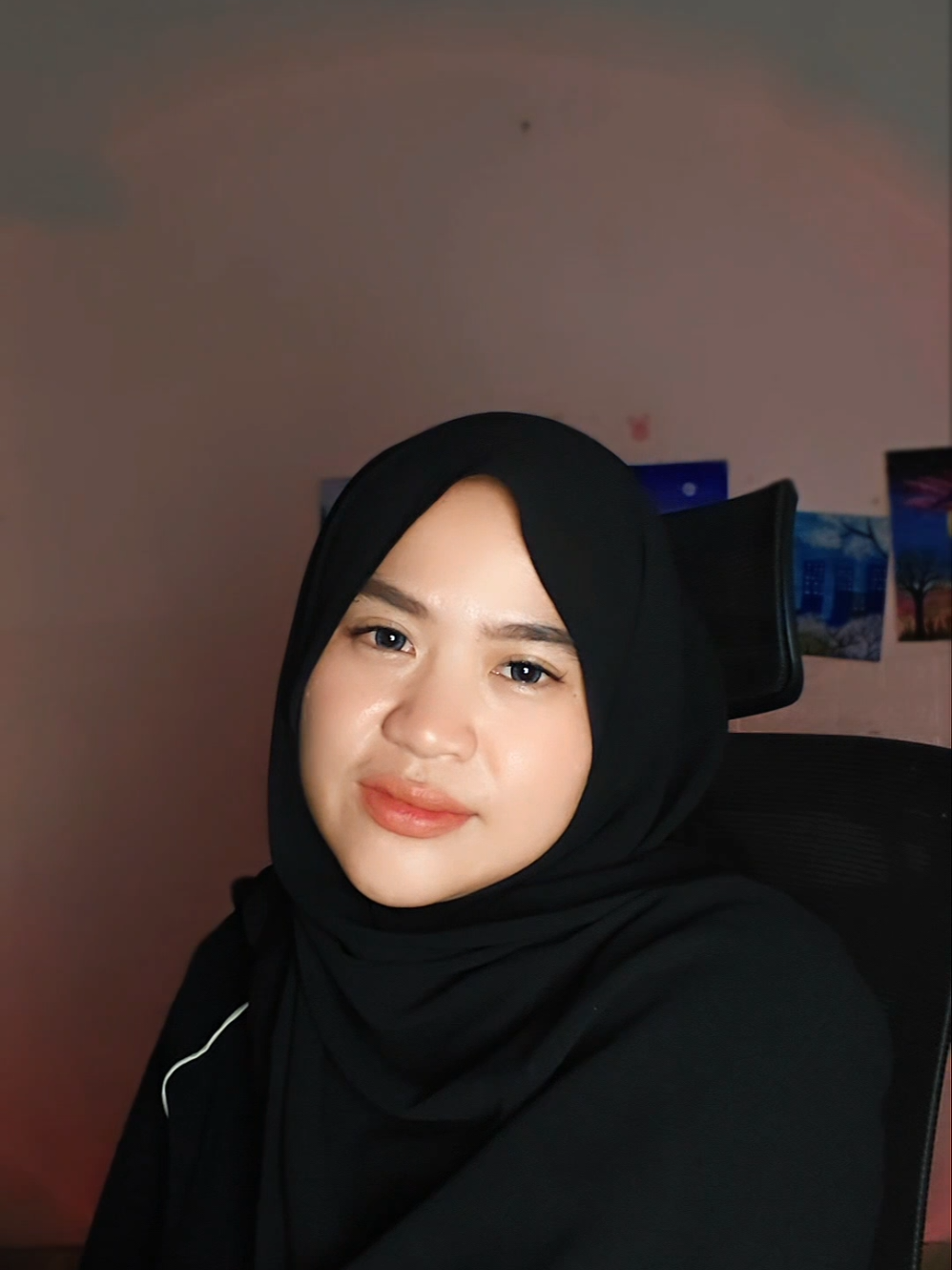 @myshofia17