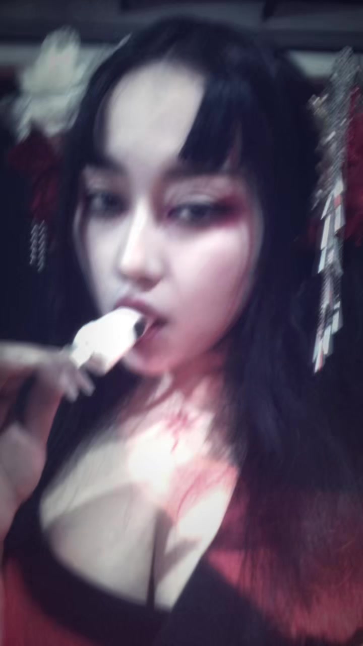 @momoonesan