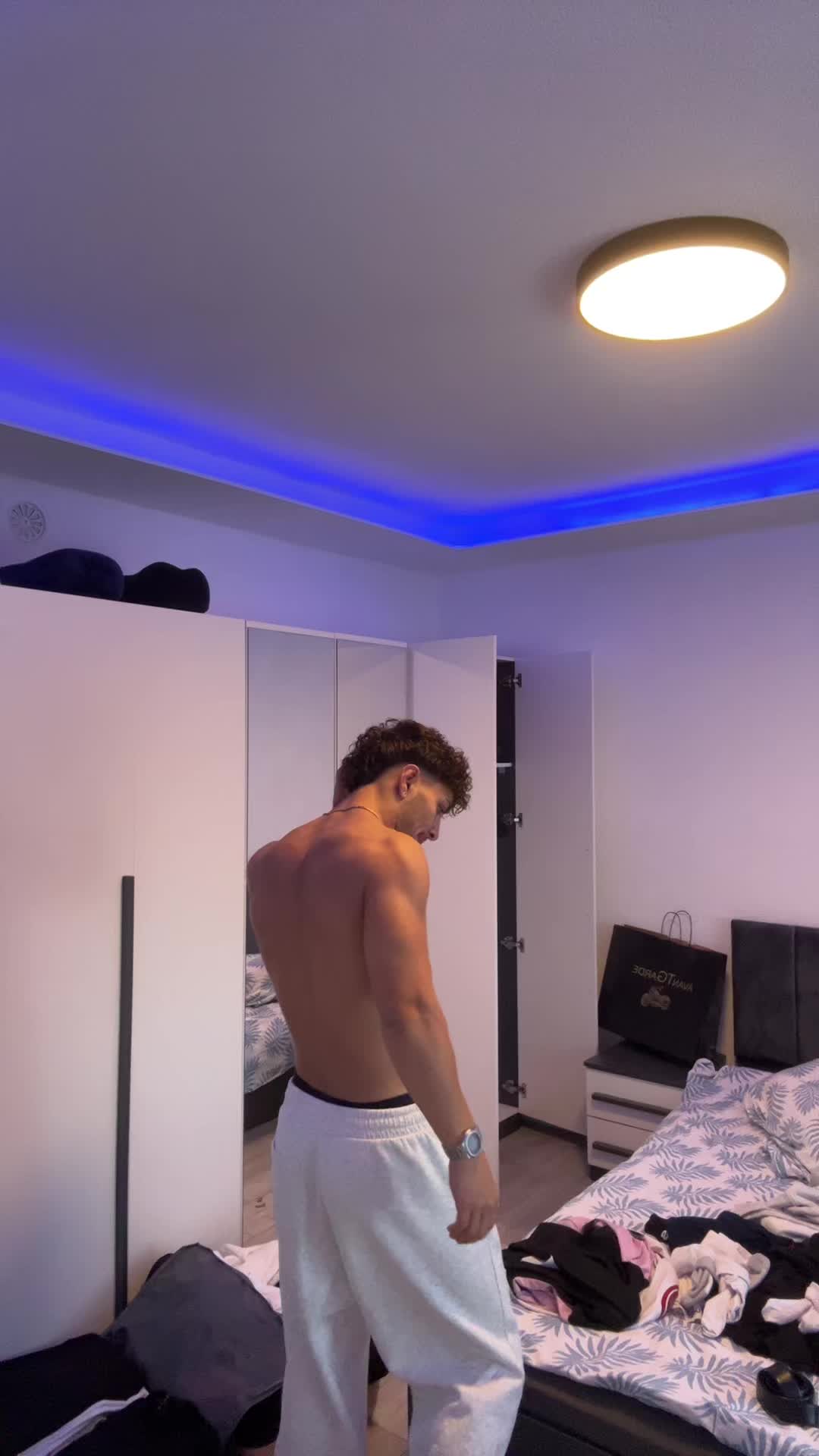 @Lumiii03