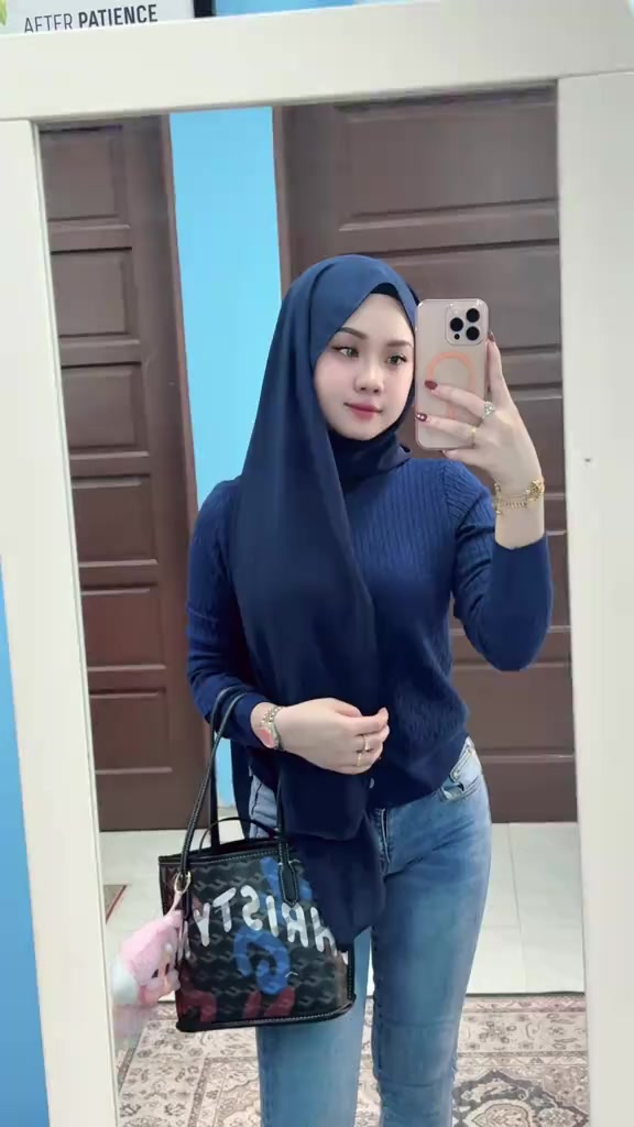 @KekasihBayangan