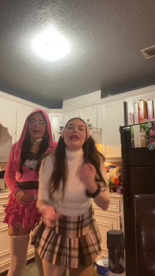 @Ximene