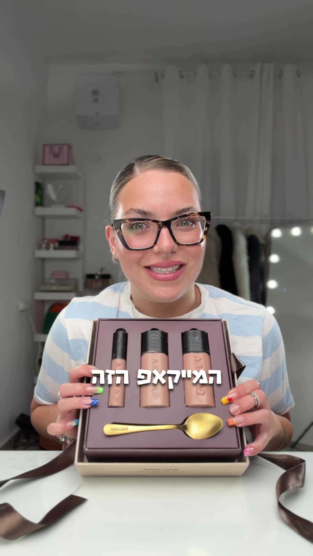 @Anna Kaplan
