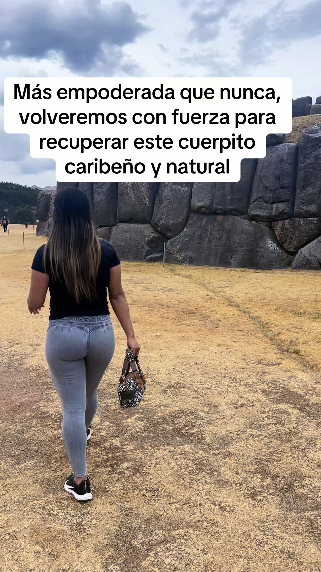 @Denisse CL