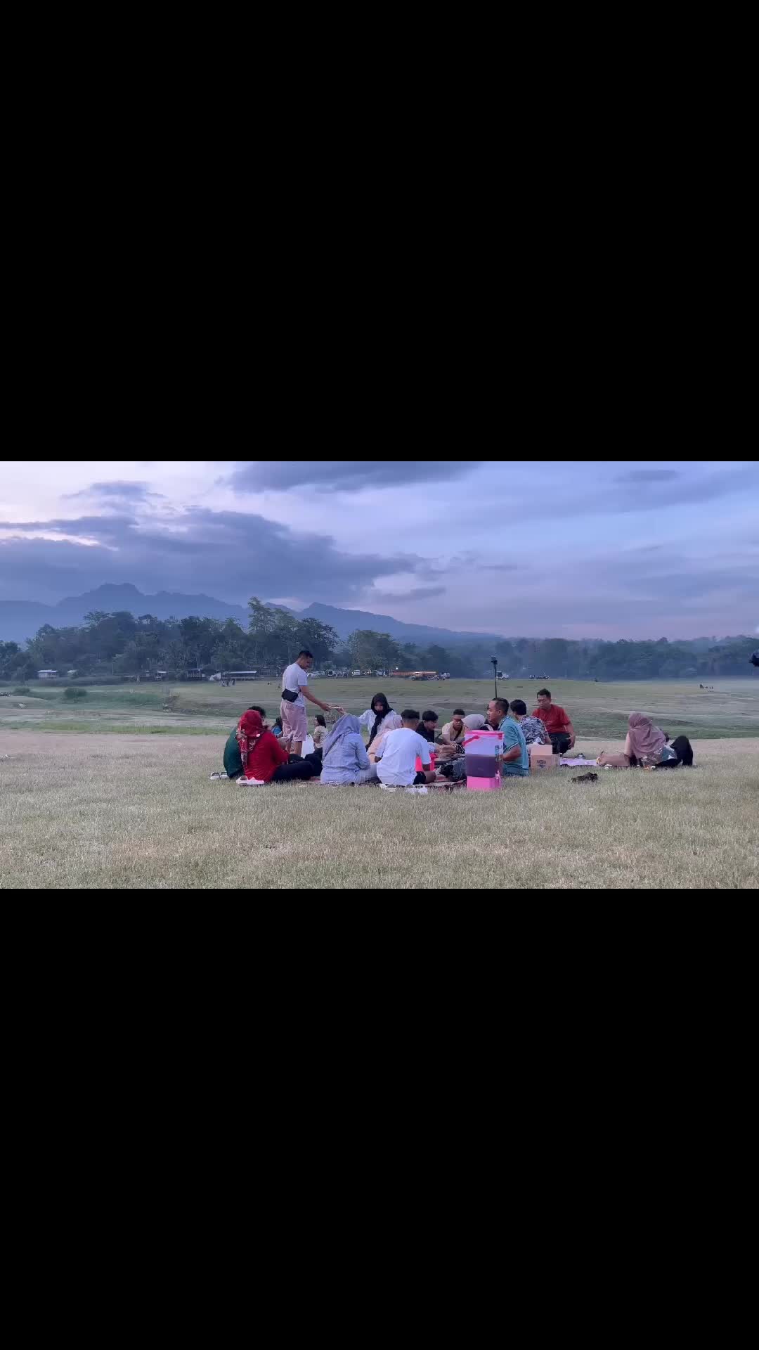 @Pati hits