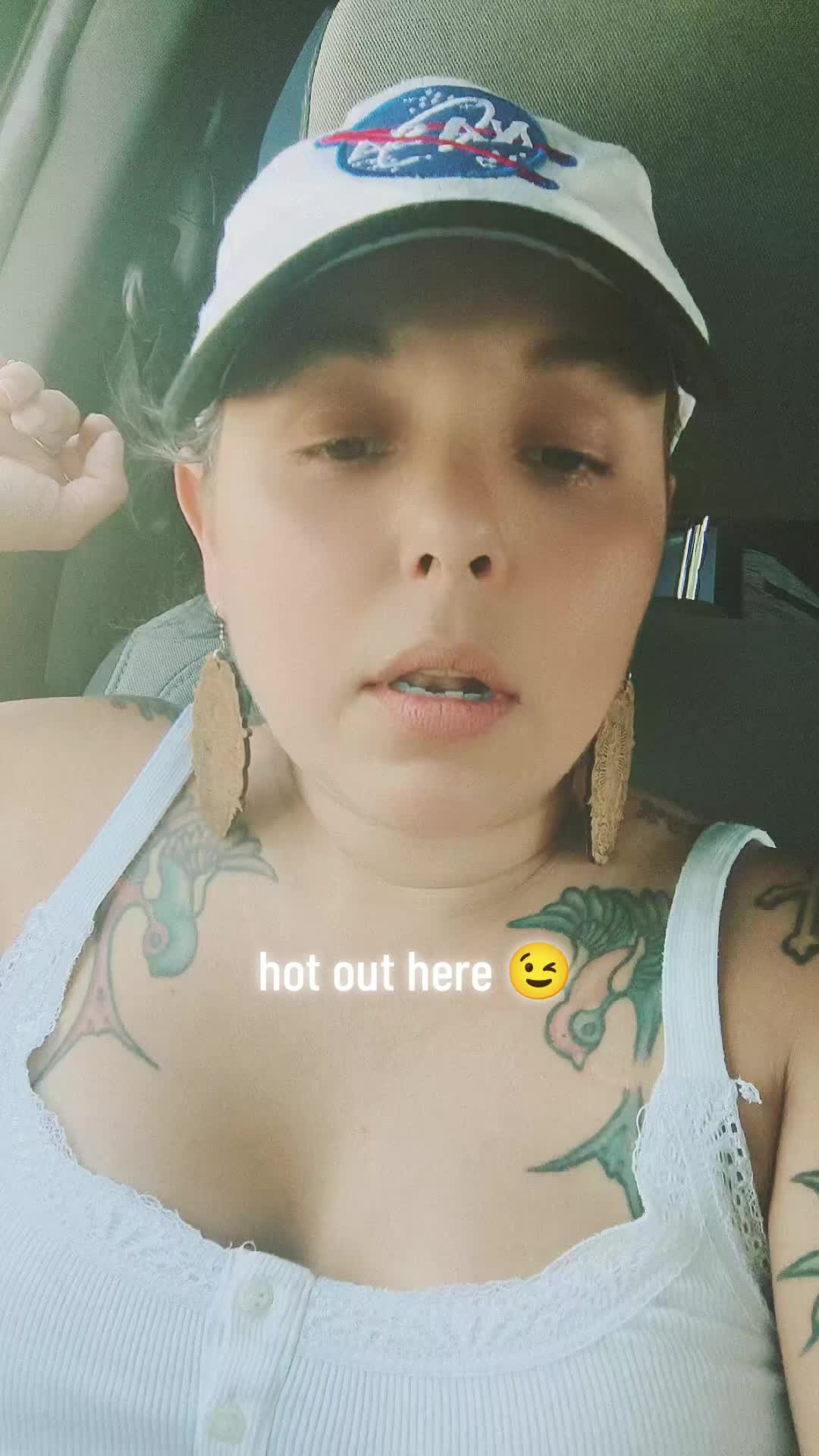 @SandeeBunny