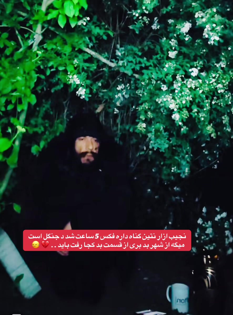 @٬
