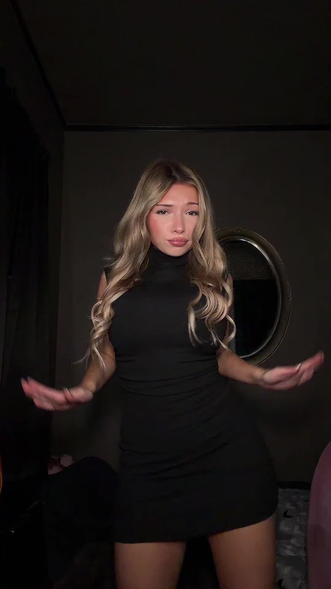 @_divinelyzoey