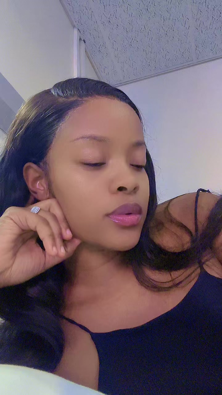 @Chrissysiviya
