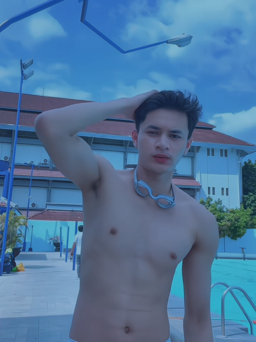 @SHIRTLESS