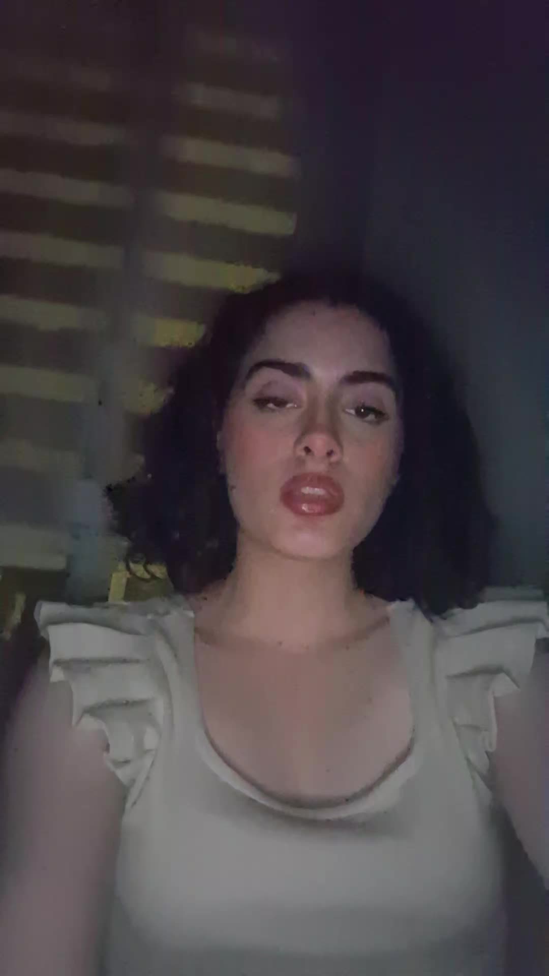 @🤨
