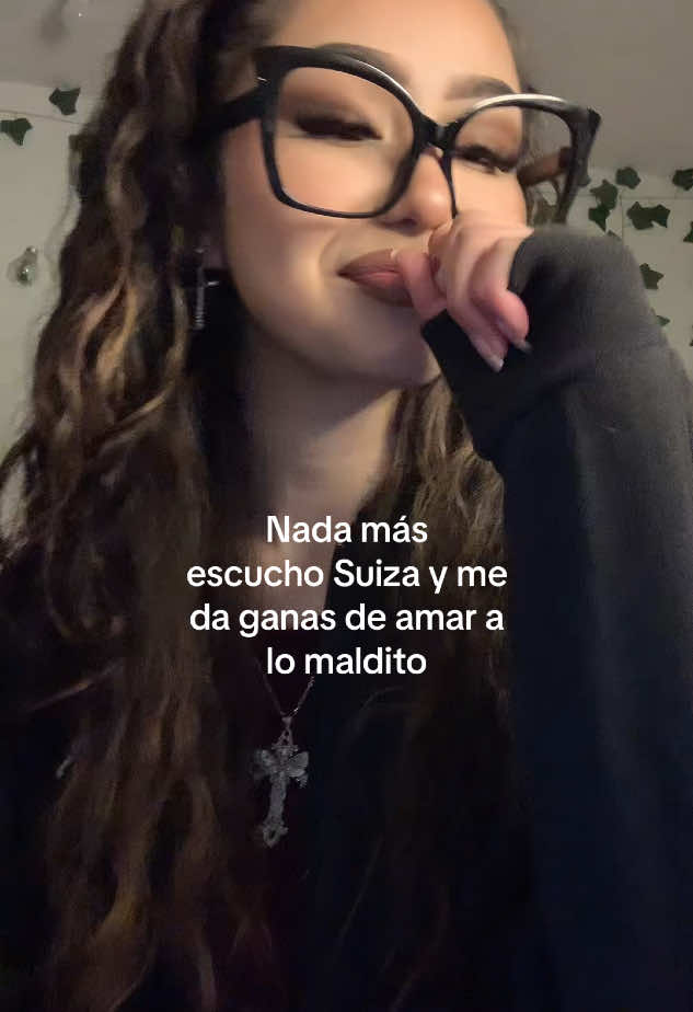 @Nessita 𖣂