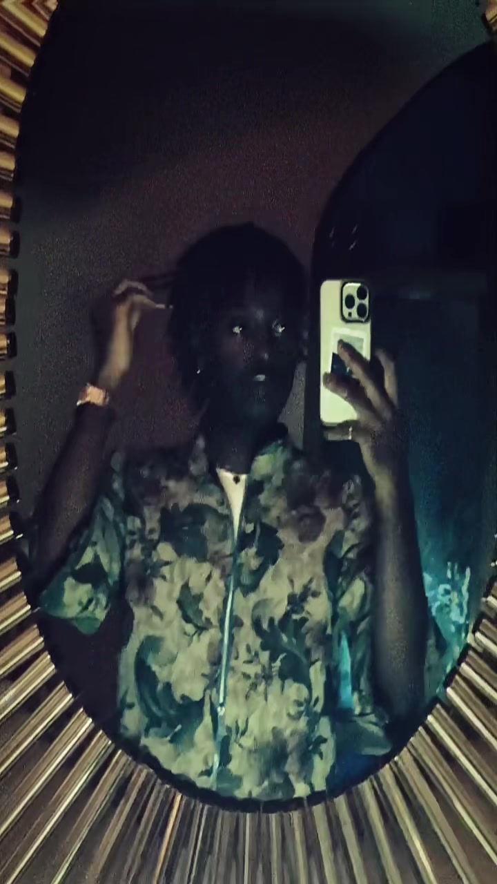 @️khristoph🧟♂️