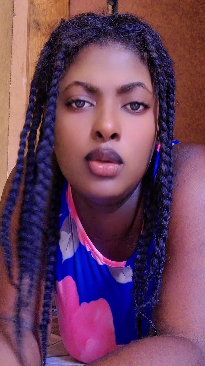 @sherloo la courageuse