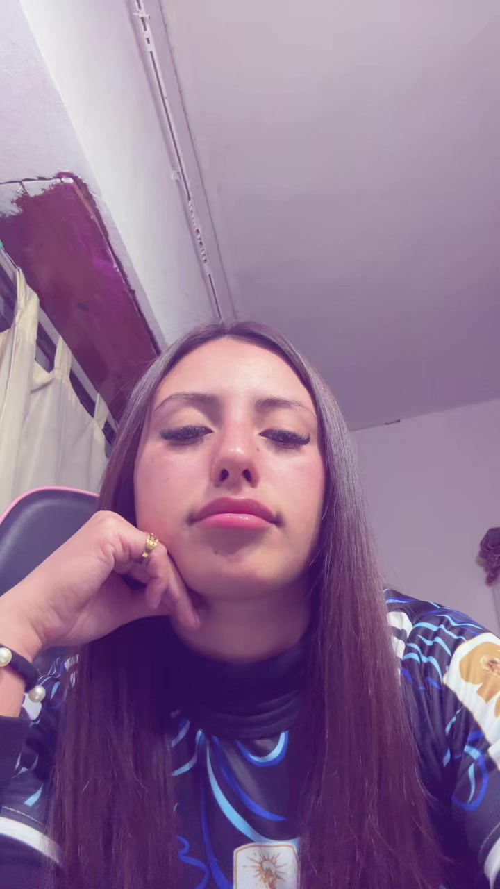 @ℋ𝑜𝓁𝒶 𝓈𝑜𝓎 𝓂𝒾𝓁𝒾⭐️