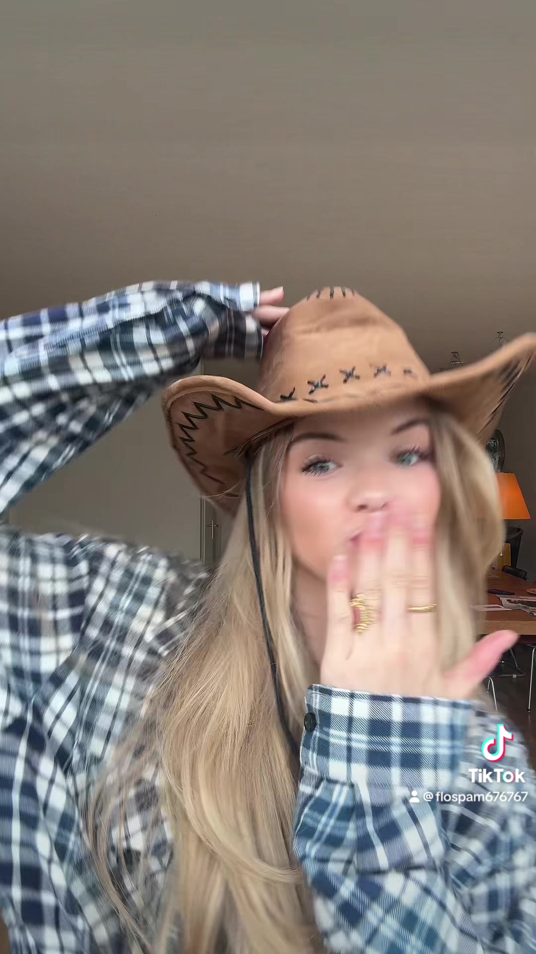 @Flore_vnkats