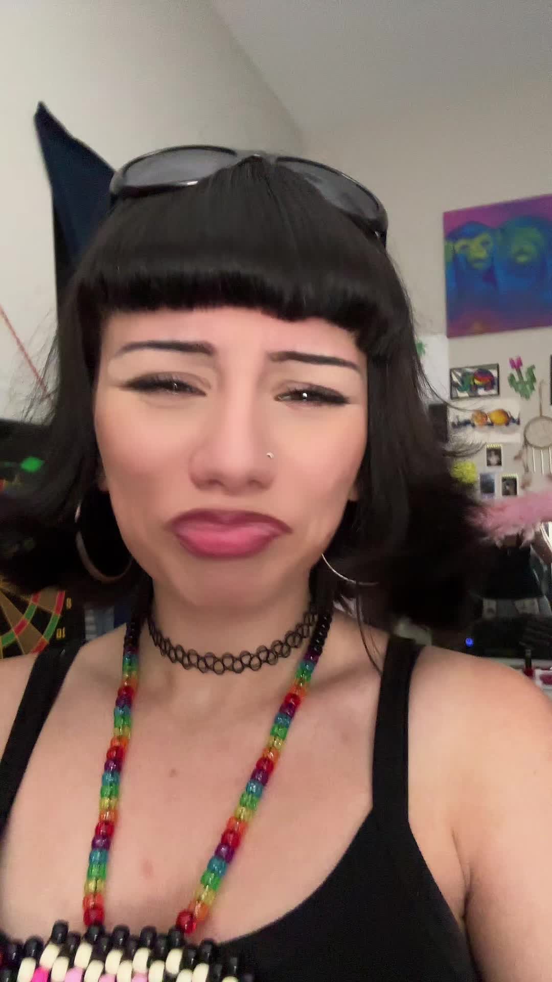 @𝖁𝖆𝖓𝖊𝖑𝖑𝖆 😸💕