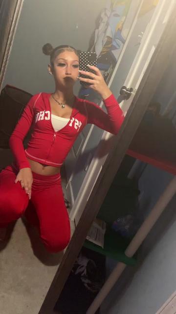 @lee 💋 .