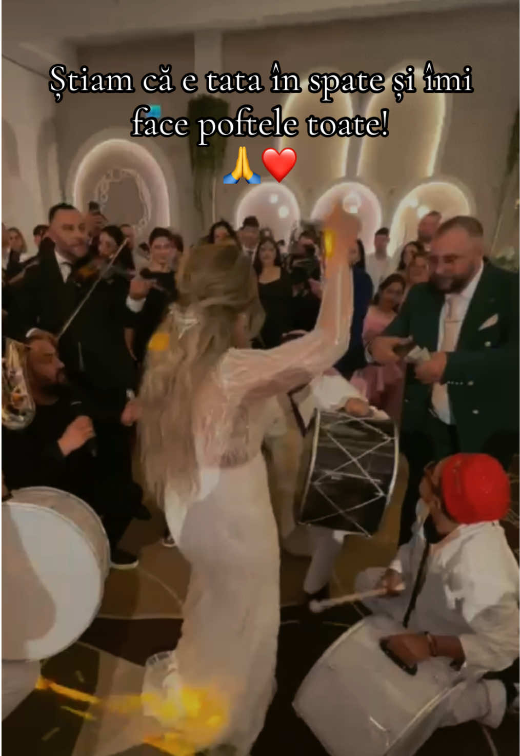 @𝓐𝓷𝓭𝓻𝓮𝓮𝓪 𝓗𝓪̂𝓷𝓬𝓾