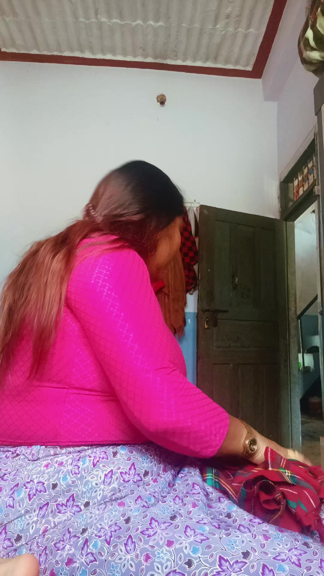 @सुस्मिता लामगादे