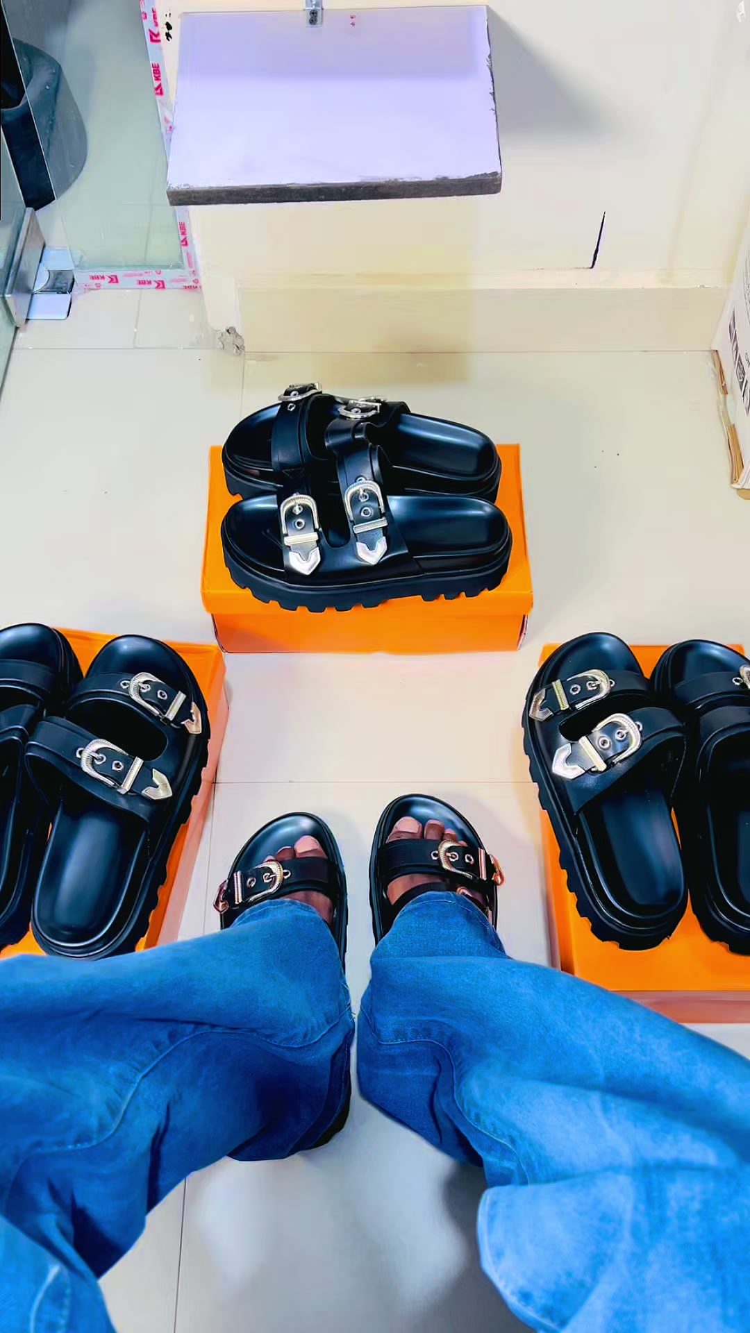 @Ruush Collection👟👞👖