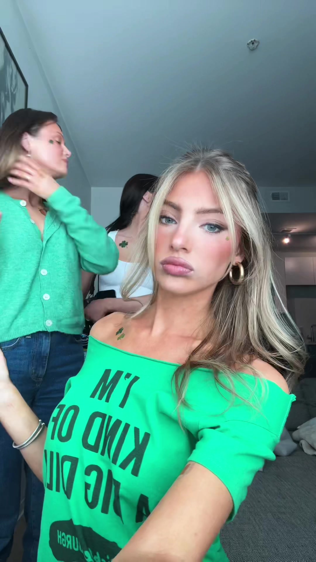 @🤫