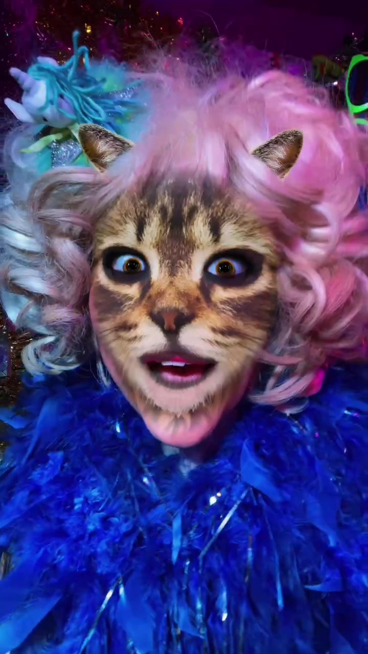 @Glitter Witch