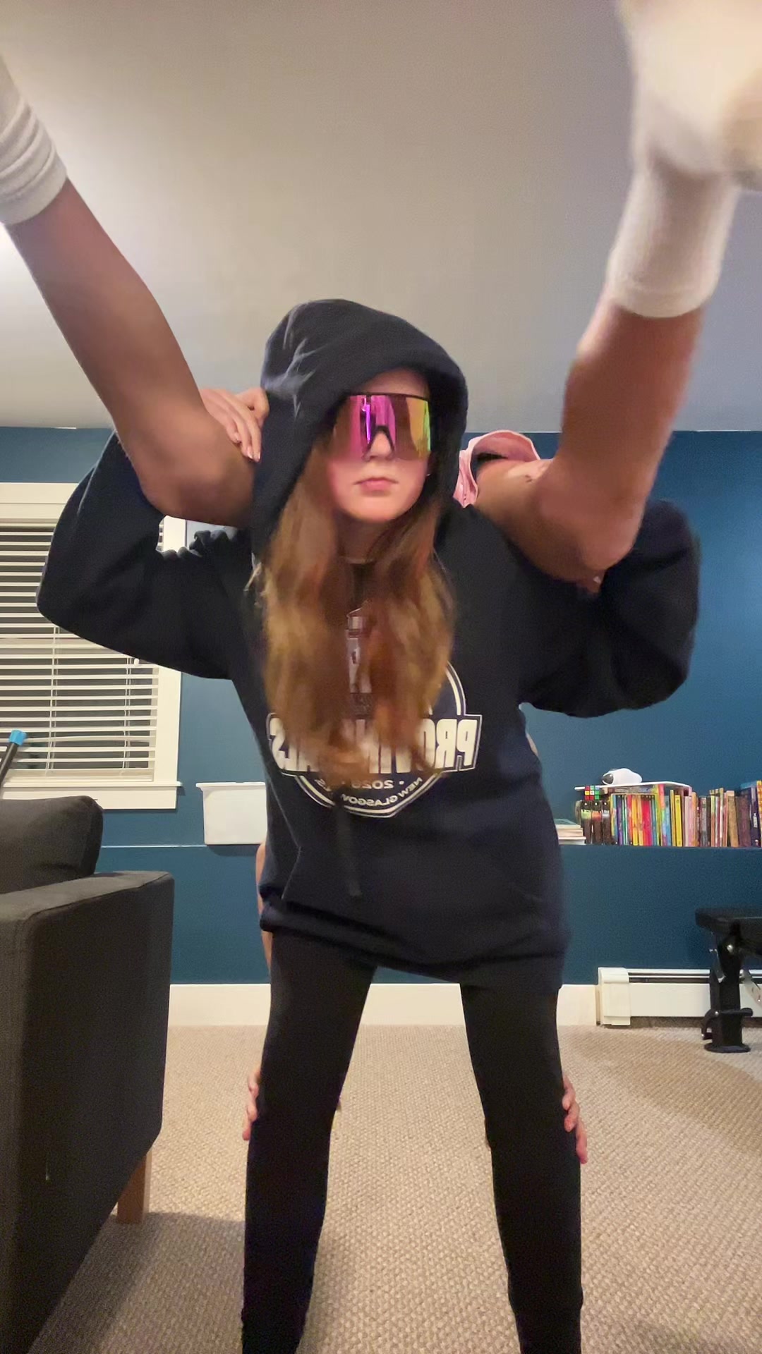 @EllieNash