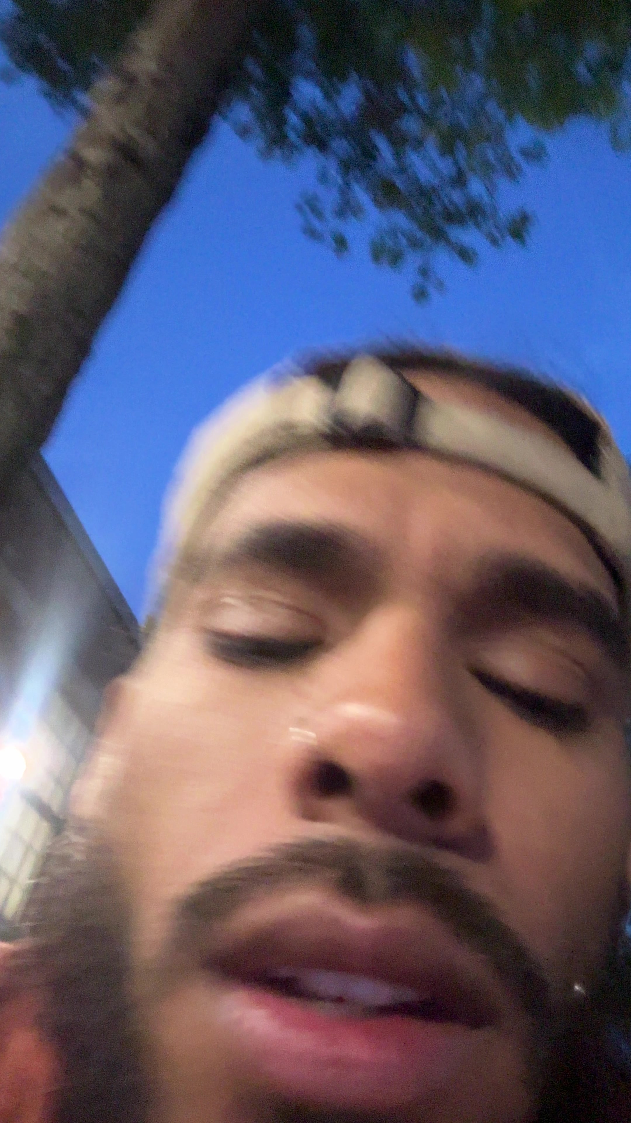 @JohnnyWavee