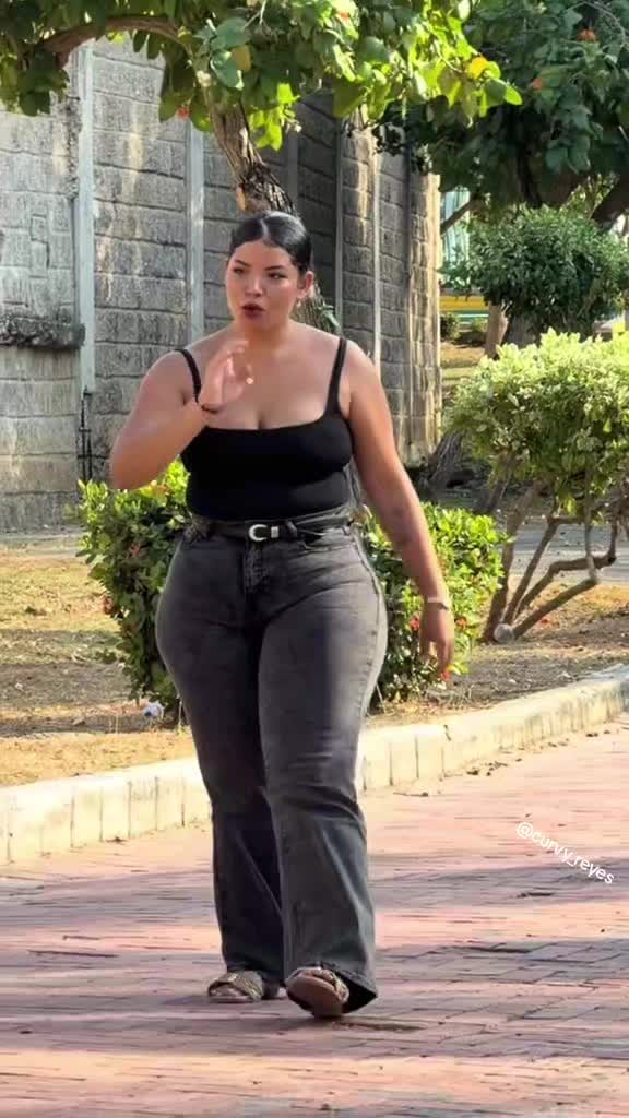 @CURVY🍒🍒