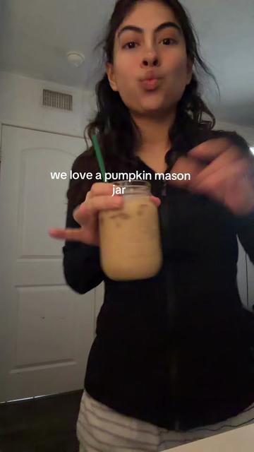@yoitslalabanana