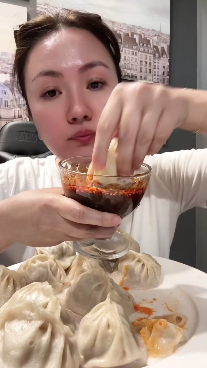 @thedailytable