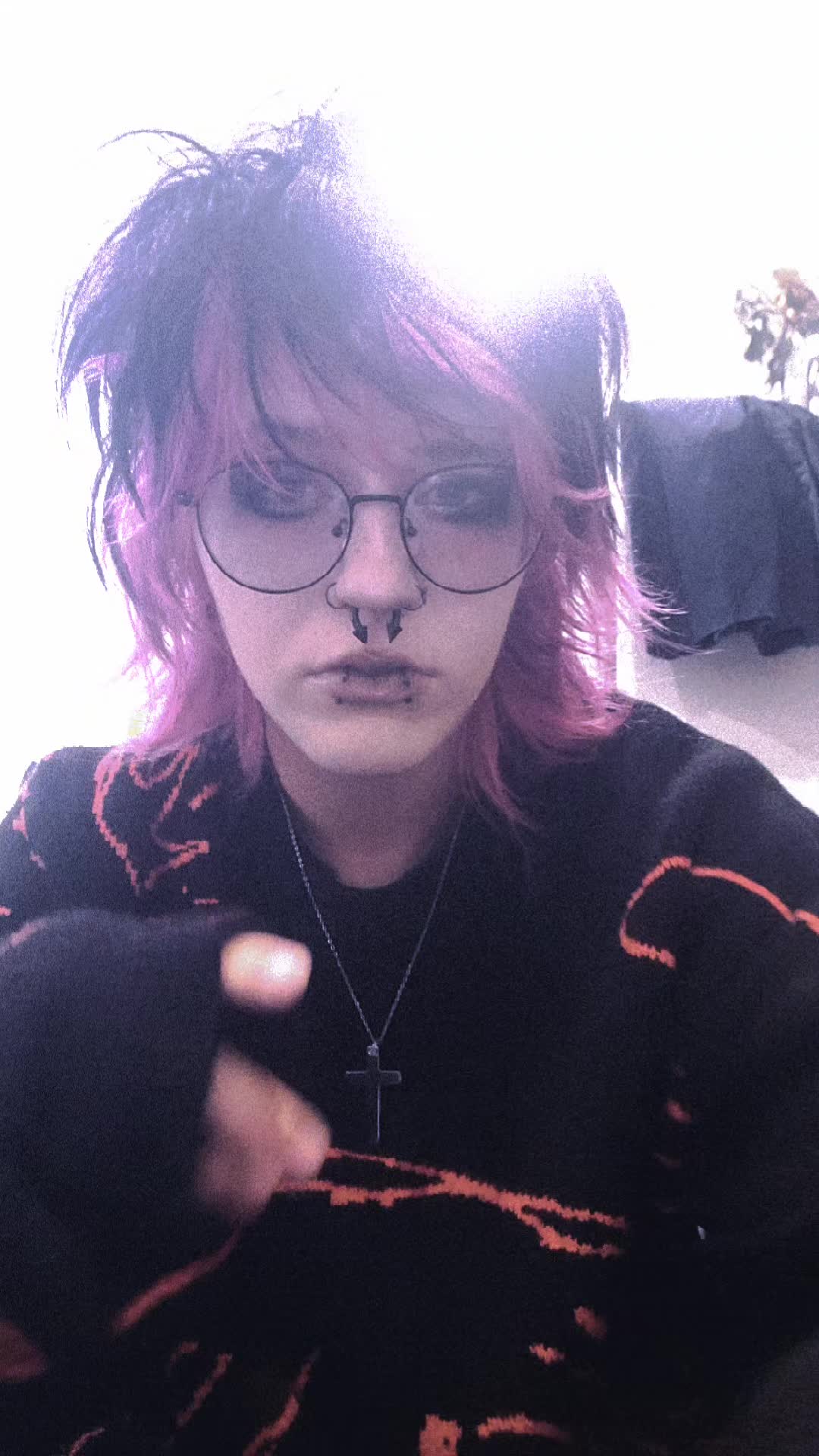 @💜Aaron🖤(he/him)