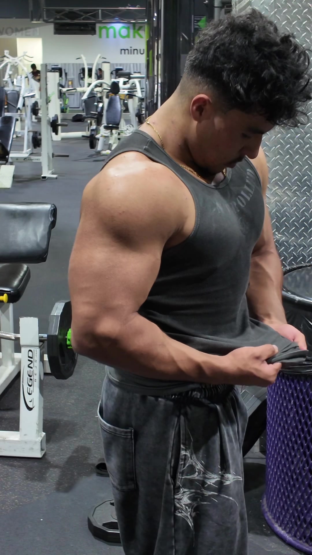 @AnthonyLifts