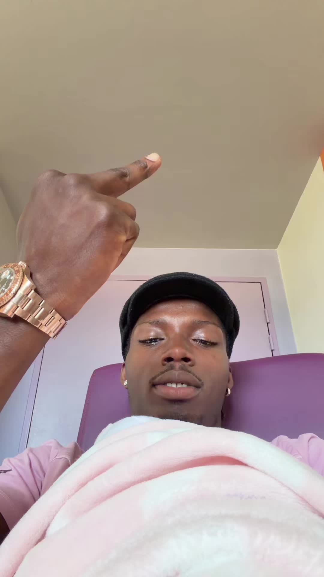 @LaMano🚫🦵🏾