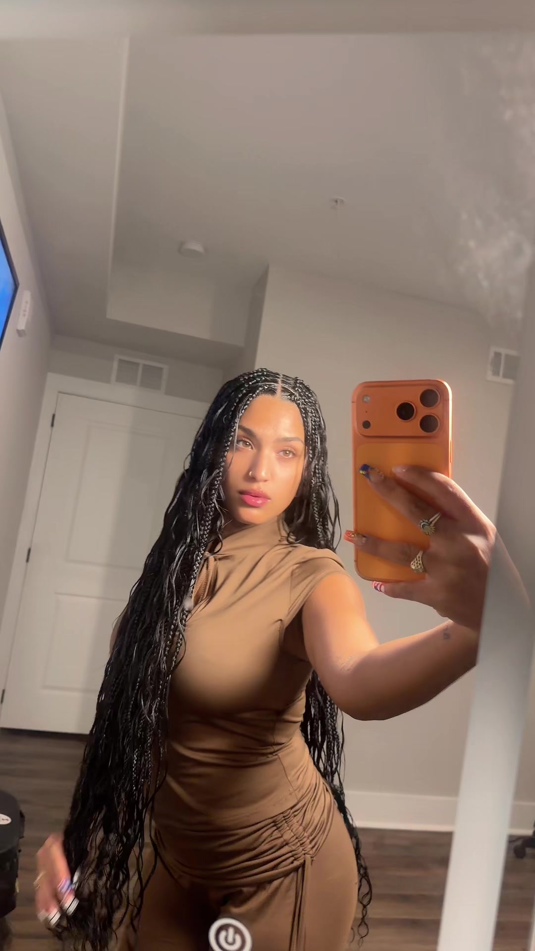 @aniyahalbino