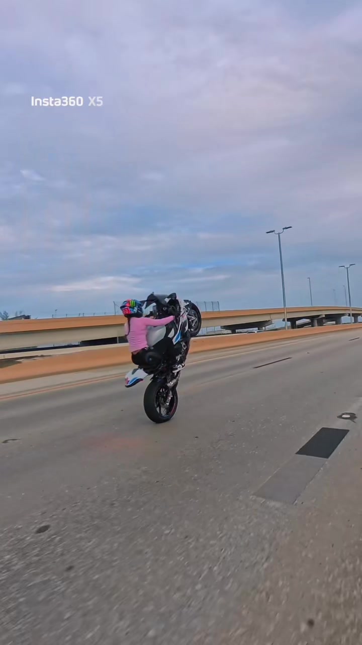@Barbybiker🥰