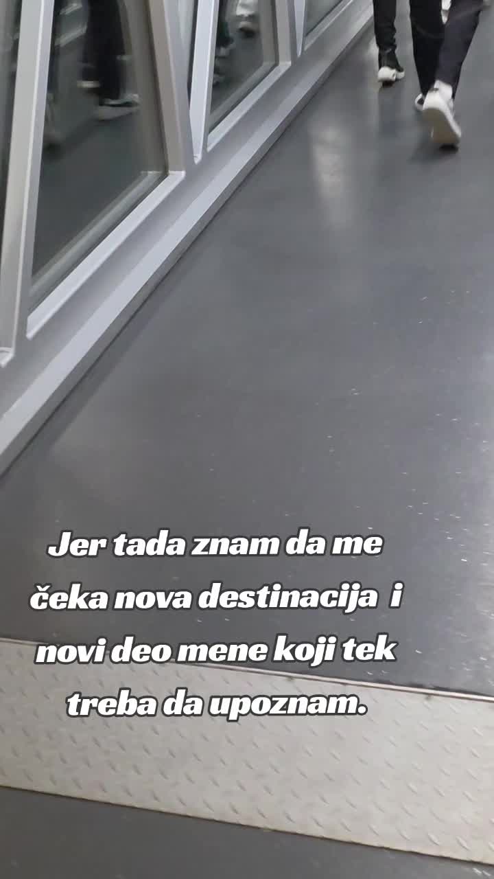 @✈️solo igračica✈️ 🥇 ®️
