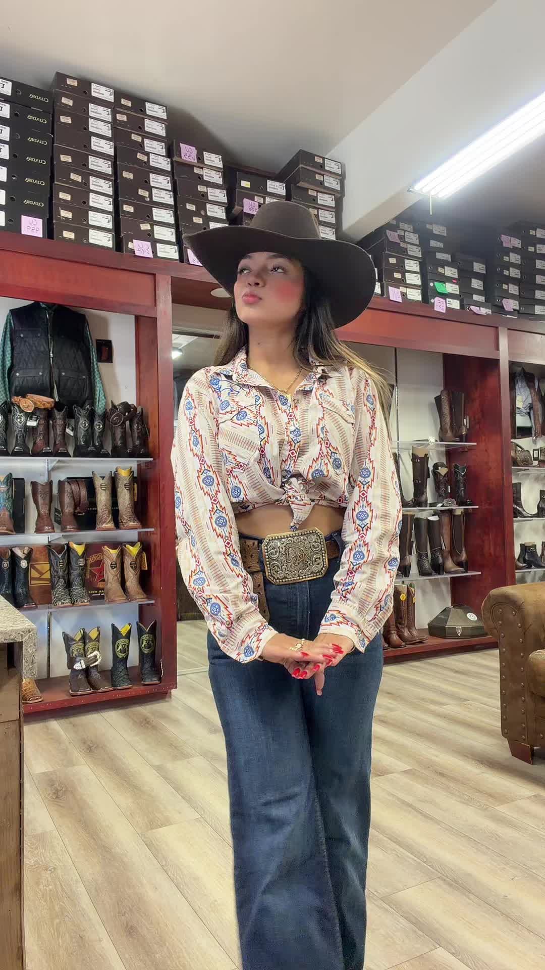 @RoxyArias