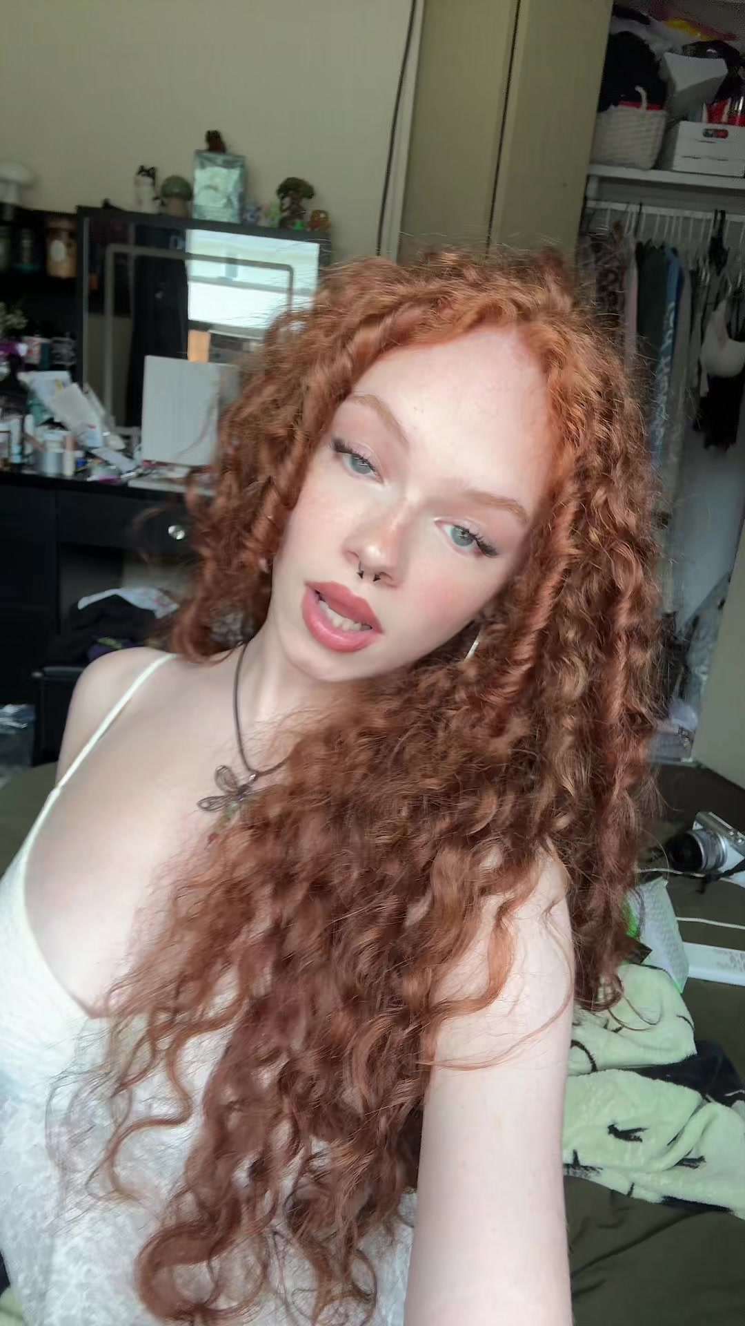 @maddie ᥫ᭡.
