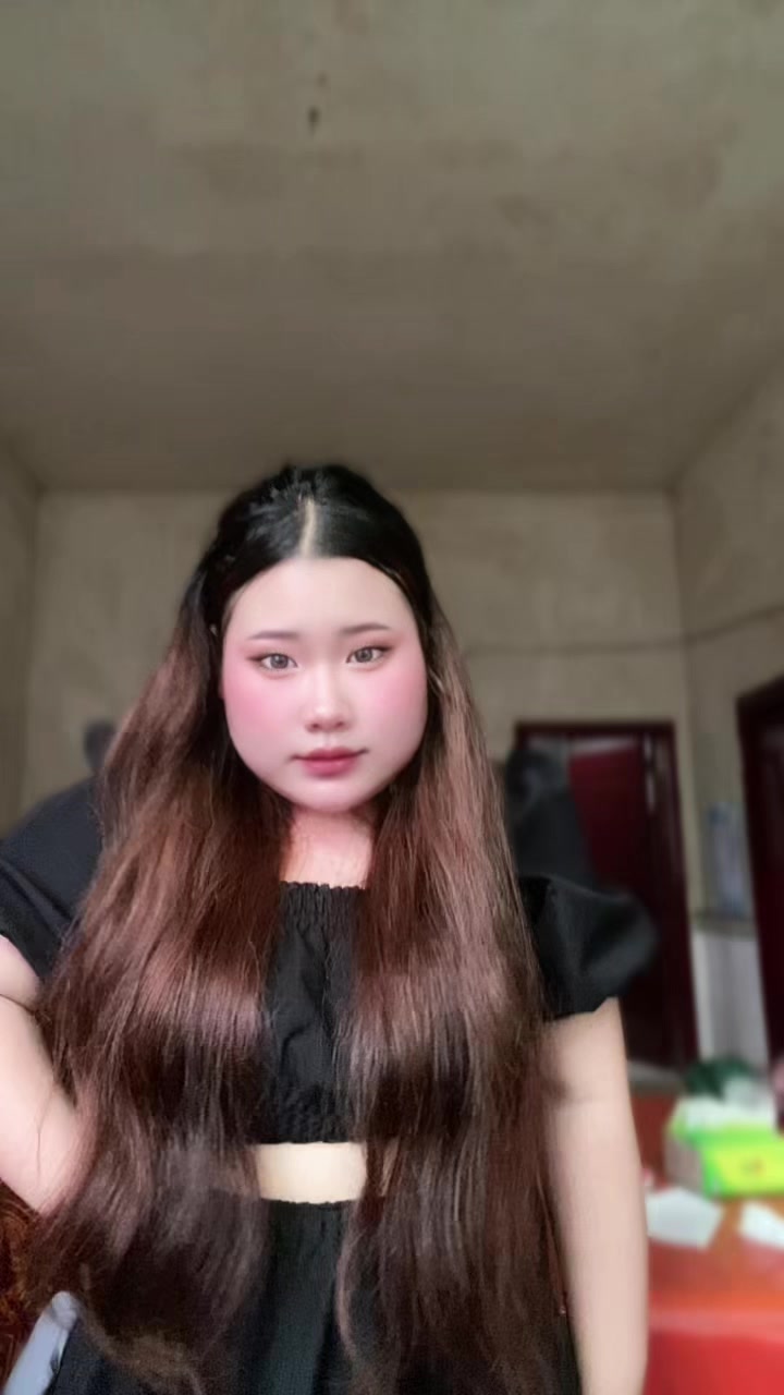 @ນີລາຢ່າງ