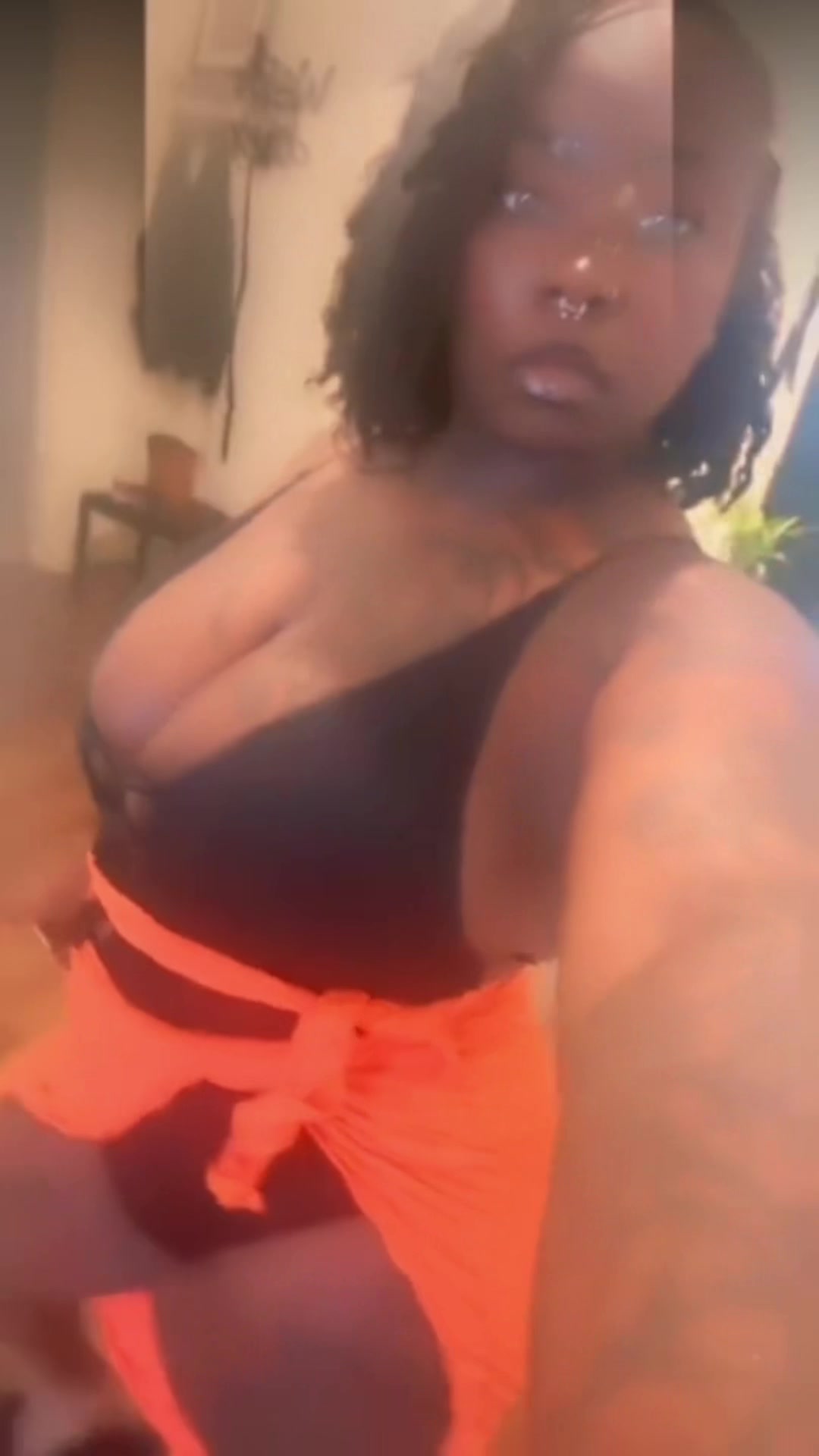 @Queen-Deeva-StraightPressure