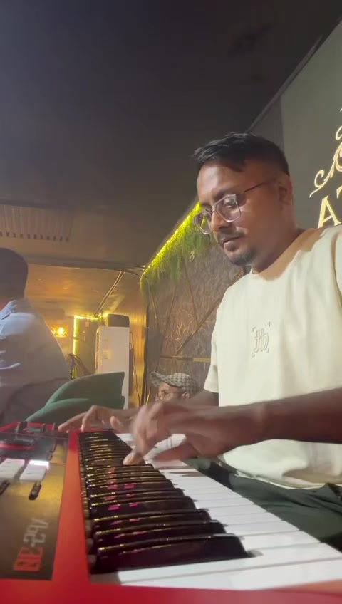 @roopchouhanofficial