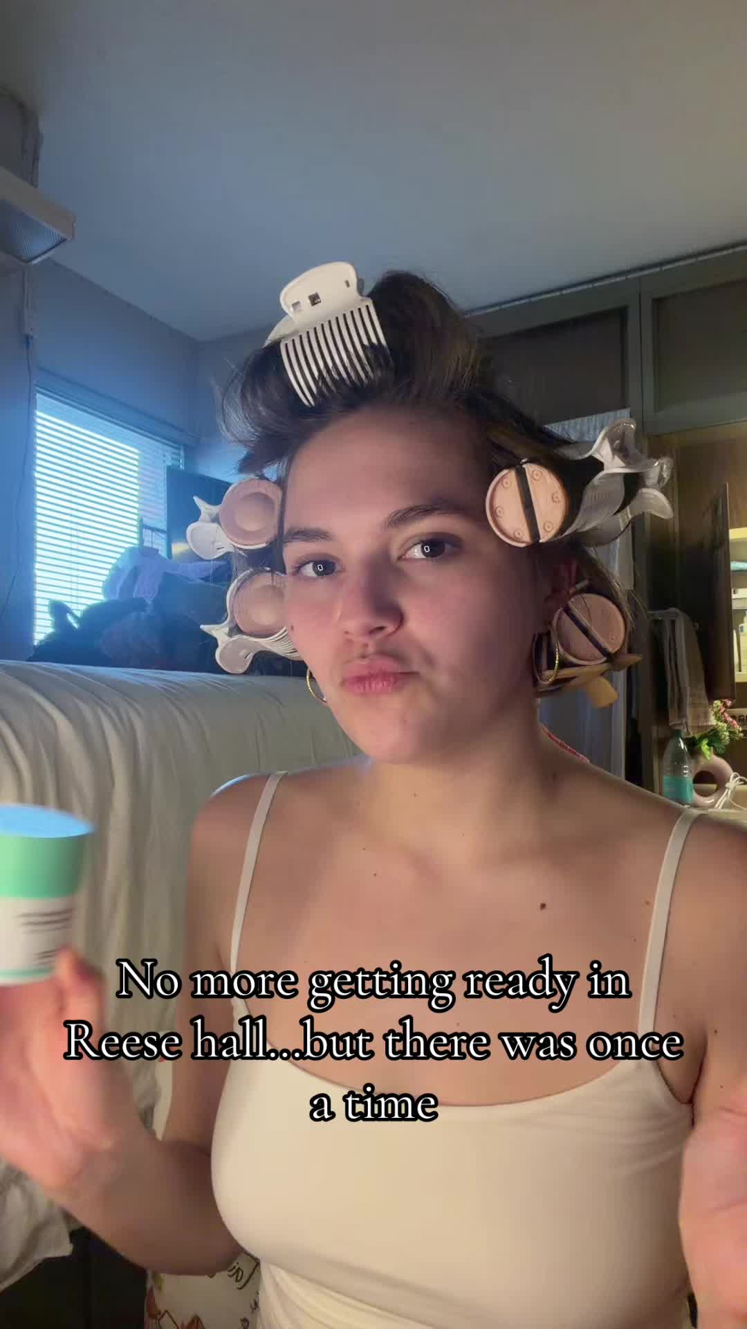 @halliesundae
