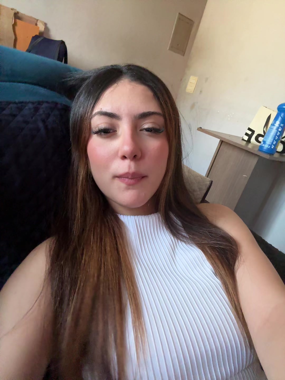 @Ladonii