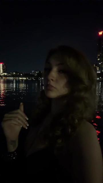 @𝓫ཞ𝓮𝓮ʑ𝓮𝔂