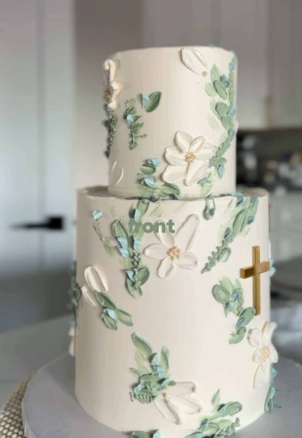 @Cake By Claudia