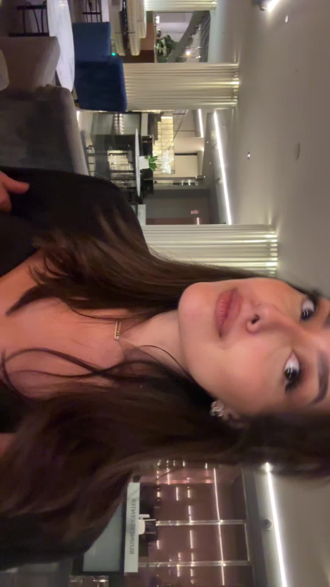 @petiteemuse