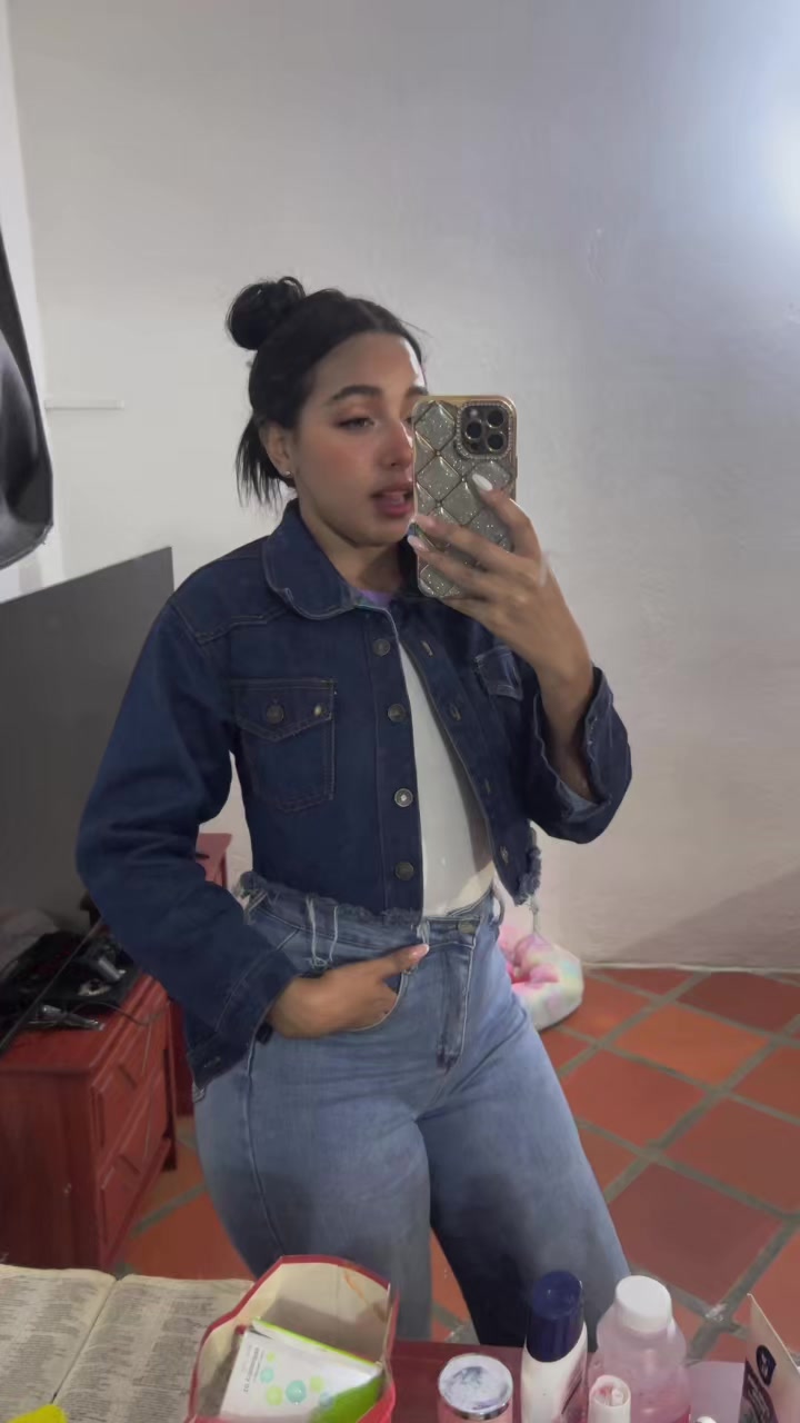 @Ana Hernández