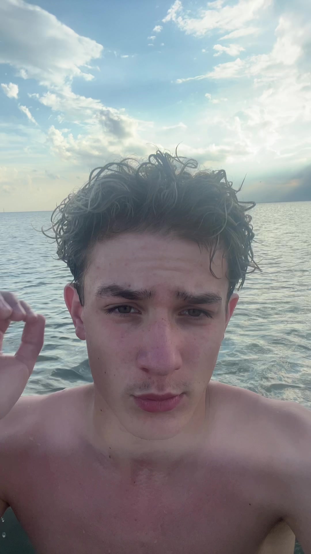 @juliansechsvier