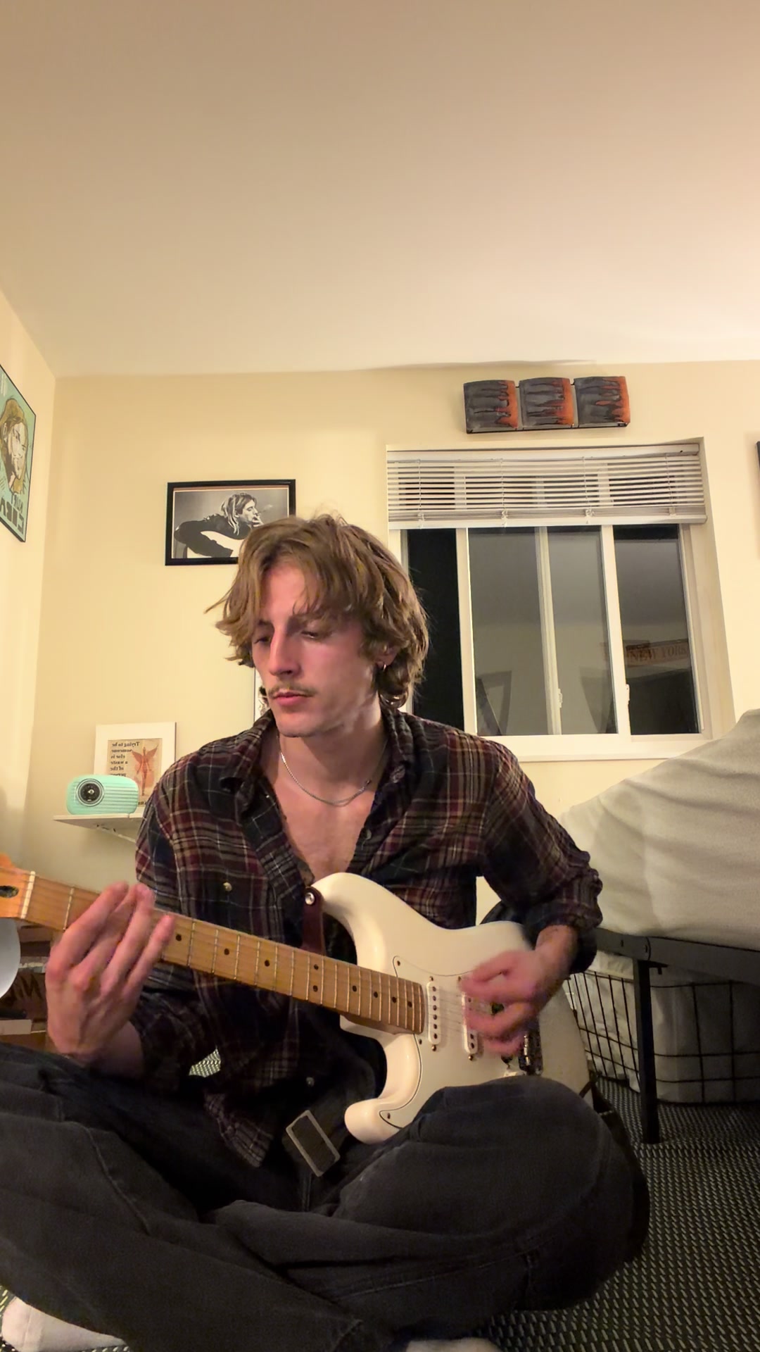 @Aydenand6strings